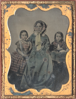 Lucy G. Tucker with her daughters Linnie and Mary Belle. Filson Photograph Collection
