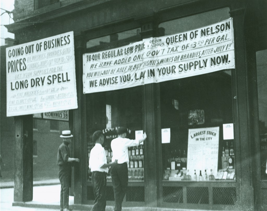 Banners announcing prohibition on Louisville liquor store Banners announcing prohibition on Louisville liquor store