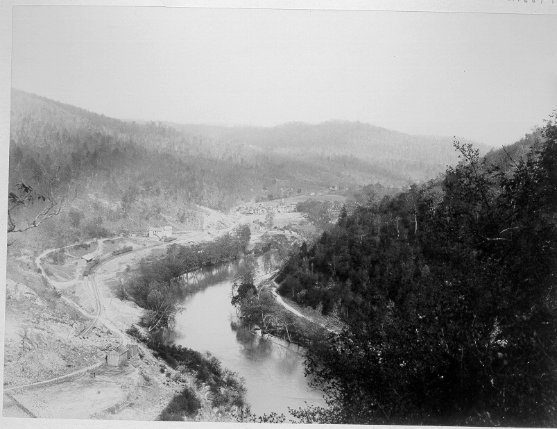 TC-MTN-55 - View of the Cumberland River, Rogers Clark Ballard Thruston Mountain Collection